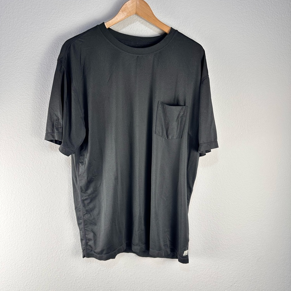 Vuori‎ Tradewind Performance Tee Sz XXL